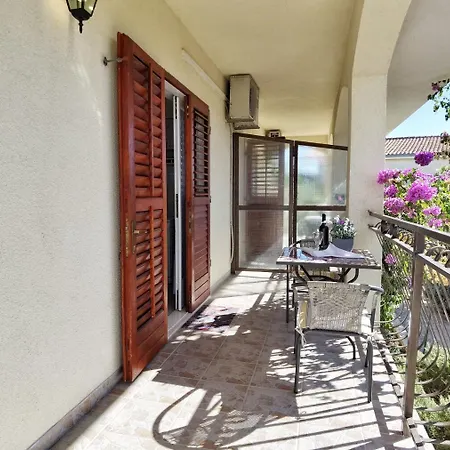Vinx - Grill And Terrace Apartmán